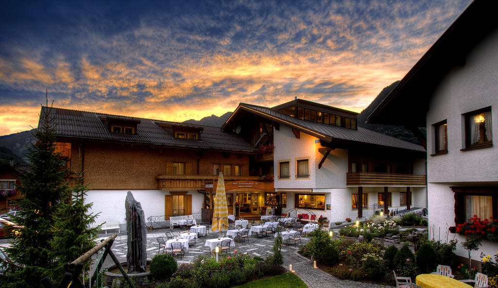 ホテル アパートメンツ アルペンローズ Au (Vorarlberg) エクステリア 写真